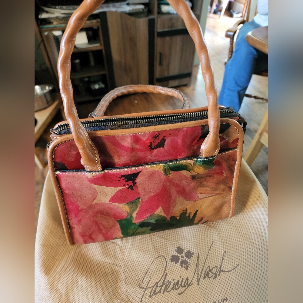 Patricia Nash Floral Handbag